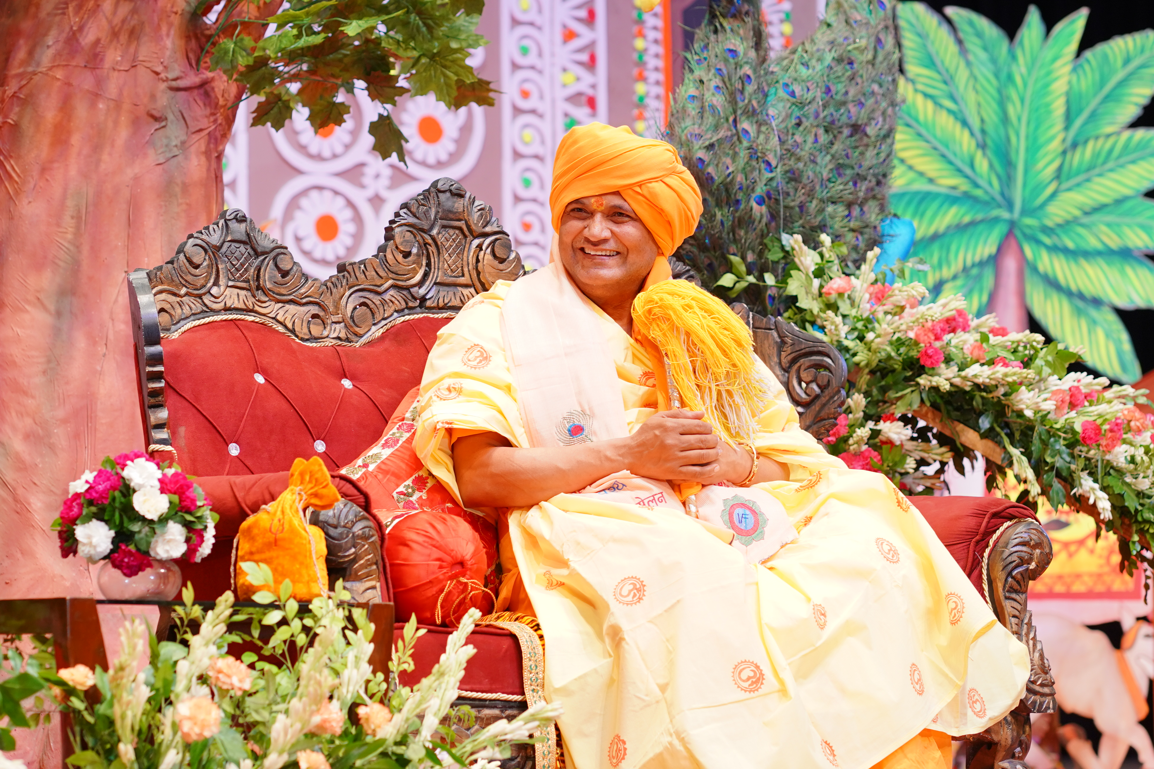 Siddhguru Siddheshwar Brahmrishi Gurudev at Satsang